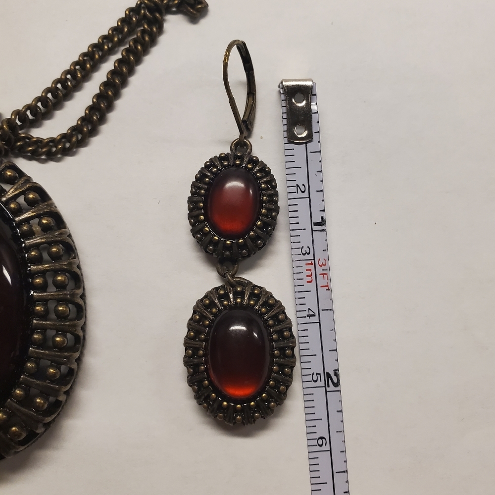 Avon Pendant Necklace & matching Earrings ruby red oval Set. 20 in. - Picture 2 of 4